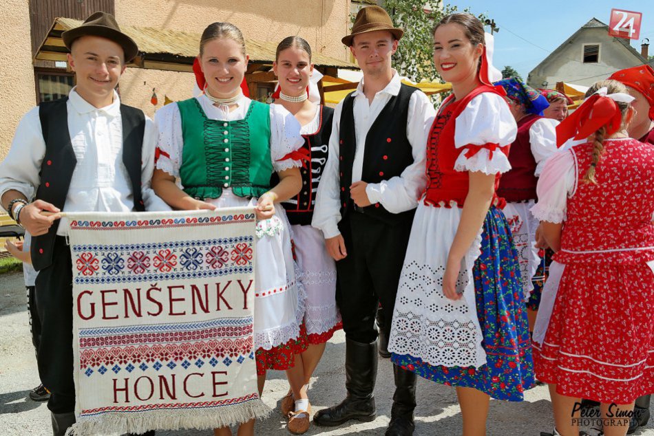 Ilustračný obrázok k článku FOTO: Gemerský folklórny festival v Rejdovej žal úspech
