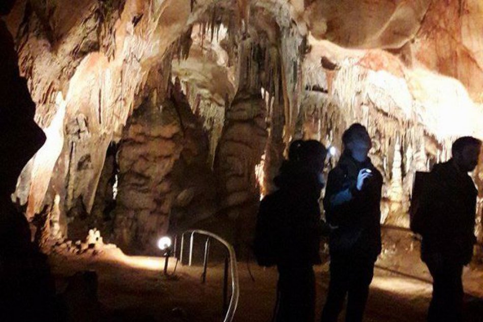 Obrazom: Gymnazisti z Dobšinej na exkurzii jaskyne Domica