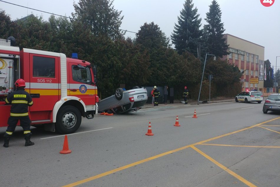 Obrazom: Dopravná nehoda v centre Rožňavy